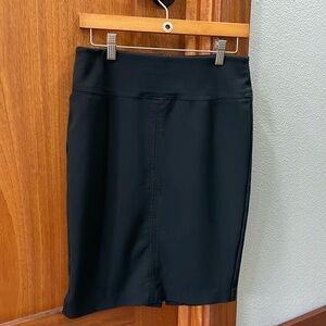 Like New - Ann Taylor Pencil Skirt Size 4 Color Black